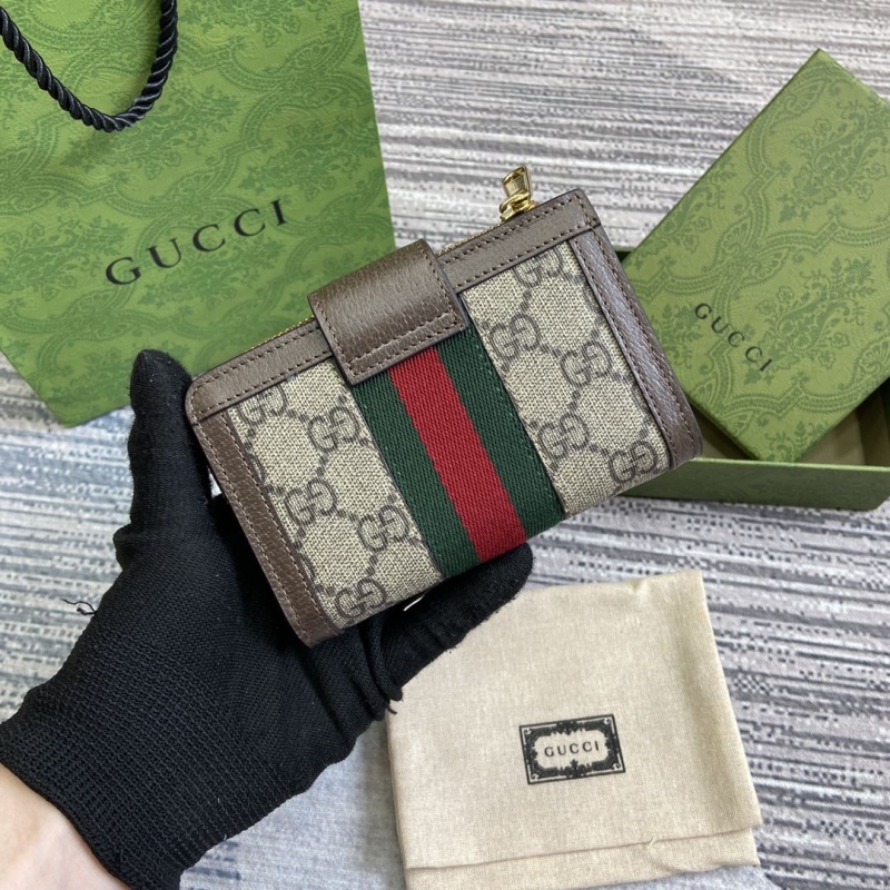 G*u*i wallets & purse